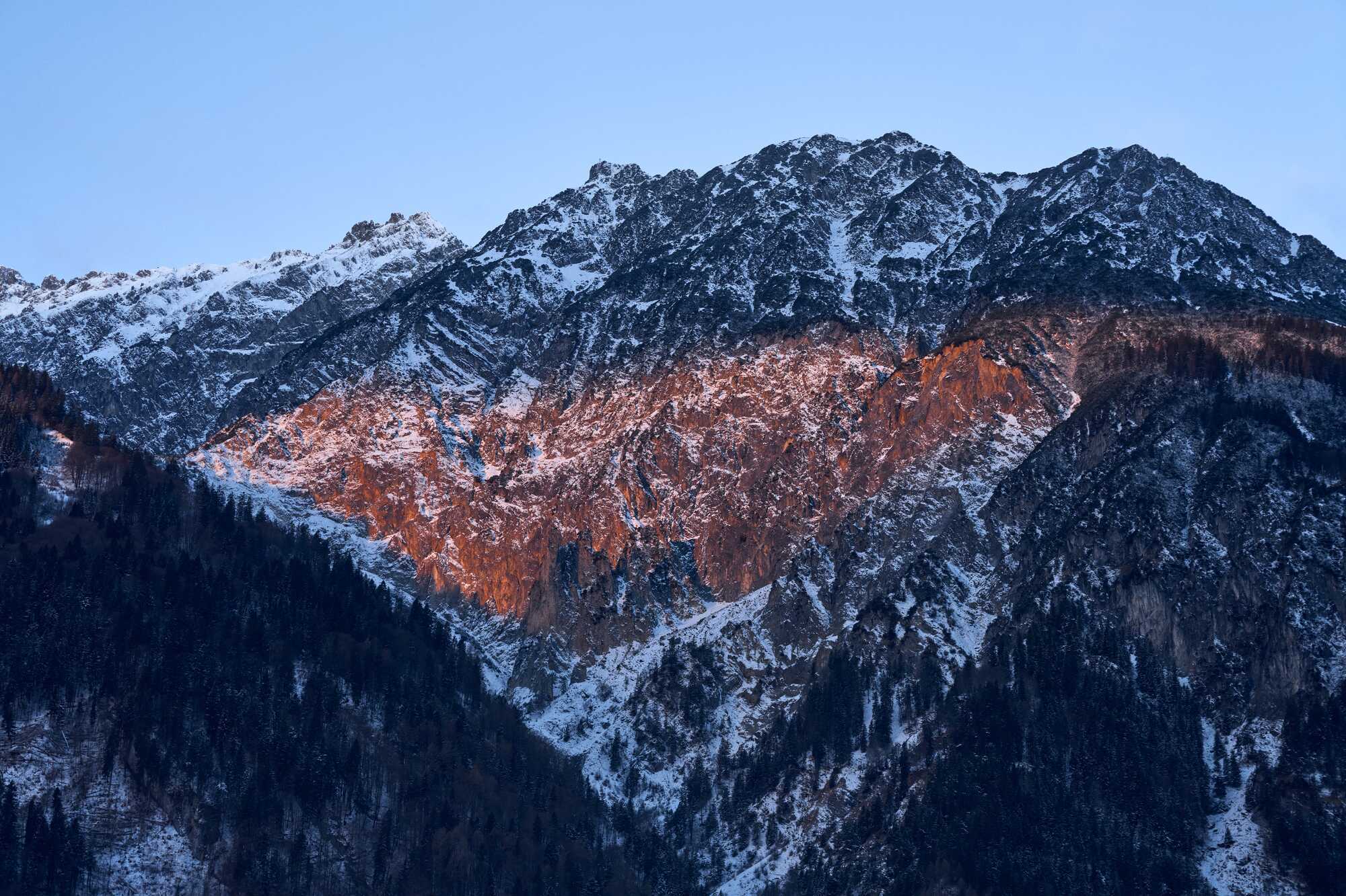 Berge im Schnee